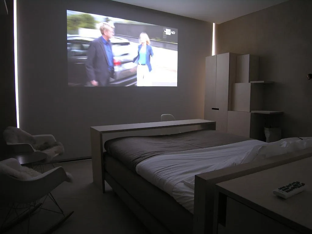 Design B&B Logidenri Ghent 5*,