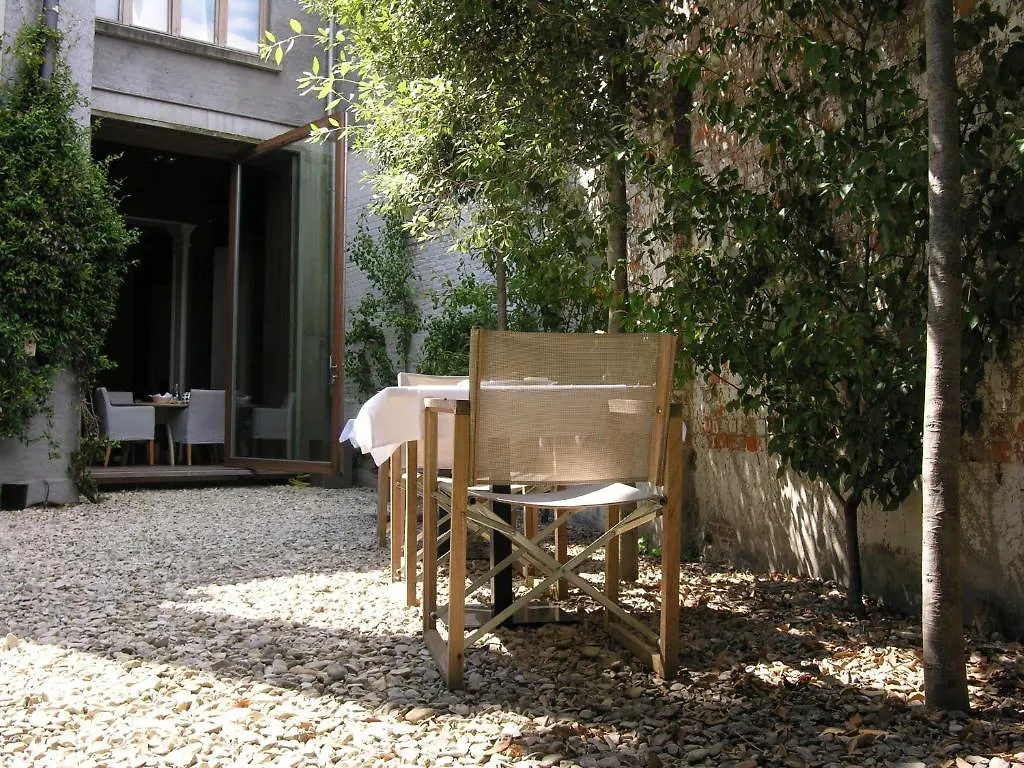 Design B&B Logidenri Ghent Belgium